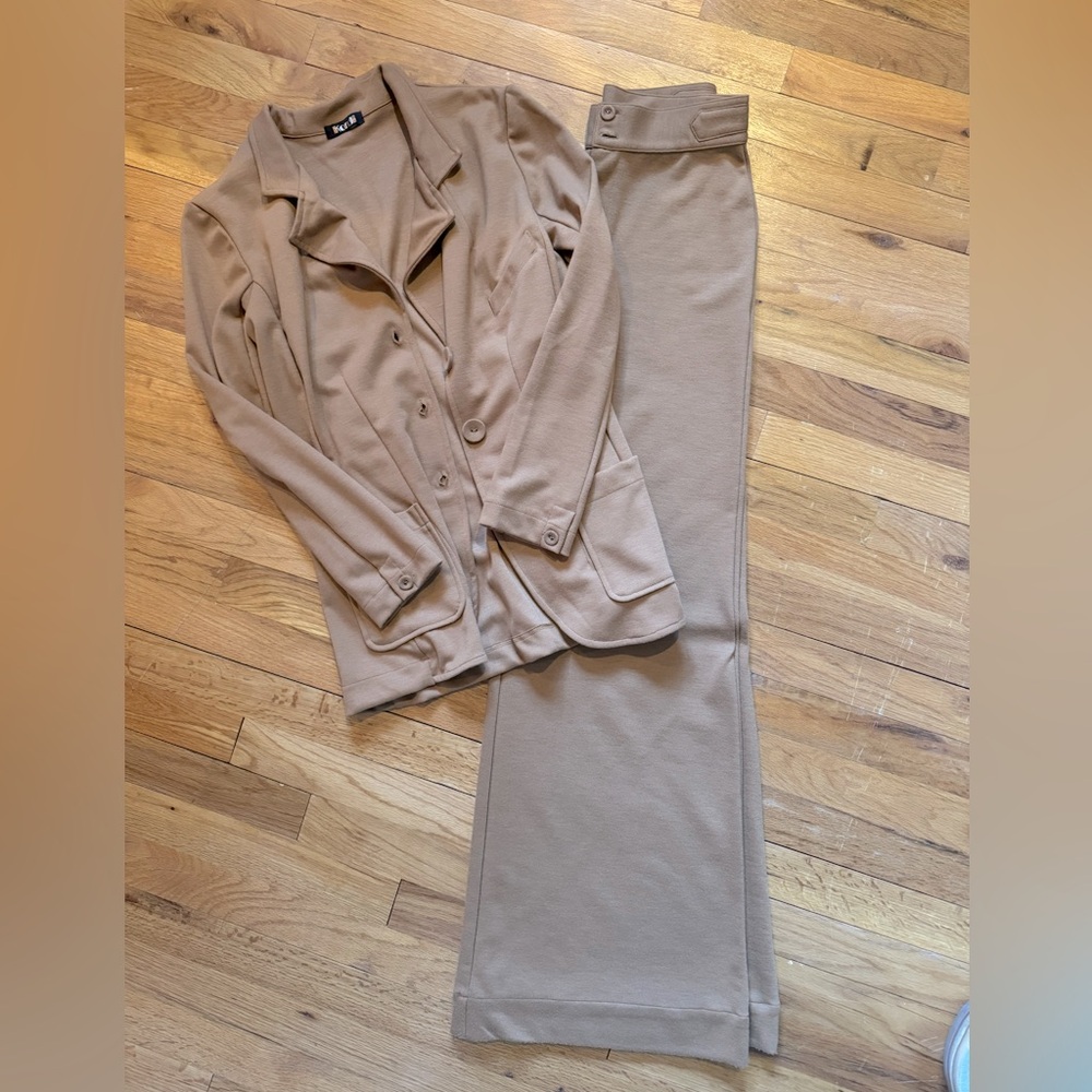 SUZIE KONDI PANT SUIT XS